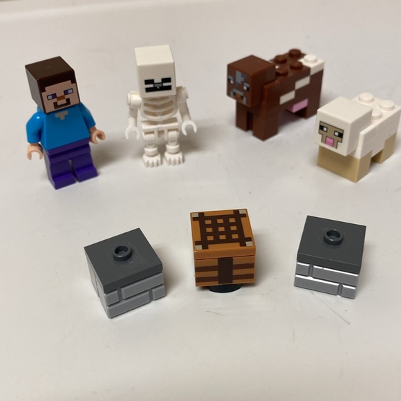 Lego Minecraft Minifigures 7 piece Set - Picture 4 of 10